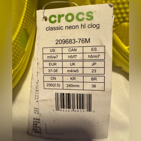 ADULTS' CROCS CLASSIC NEON
HIGHLIGHTER CLOG - Picture 10 of 11